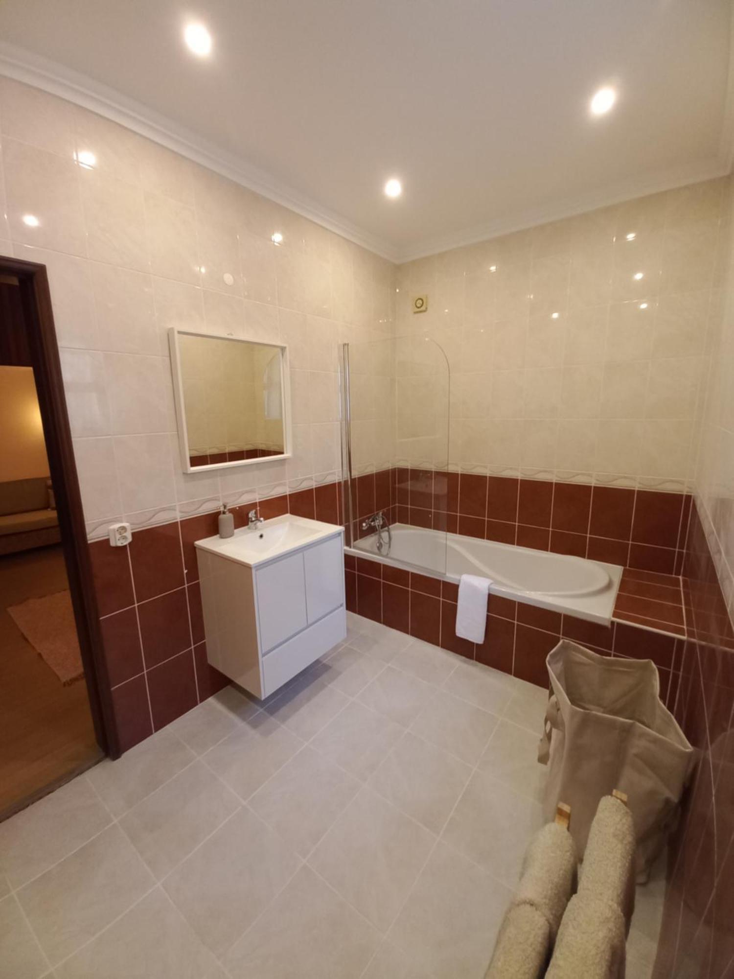 Vila Gloria Guesthouse لاغوس المظهر الخارجي الصورة